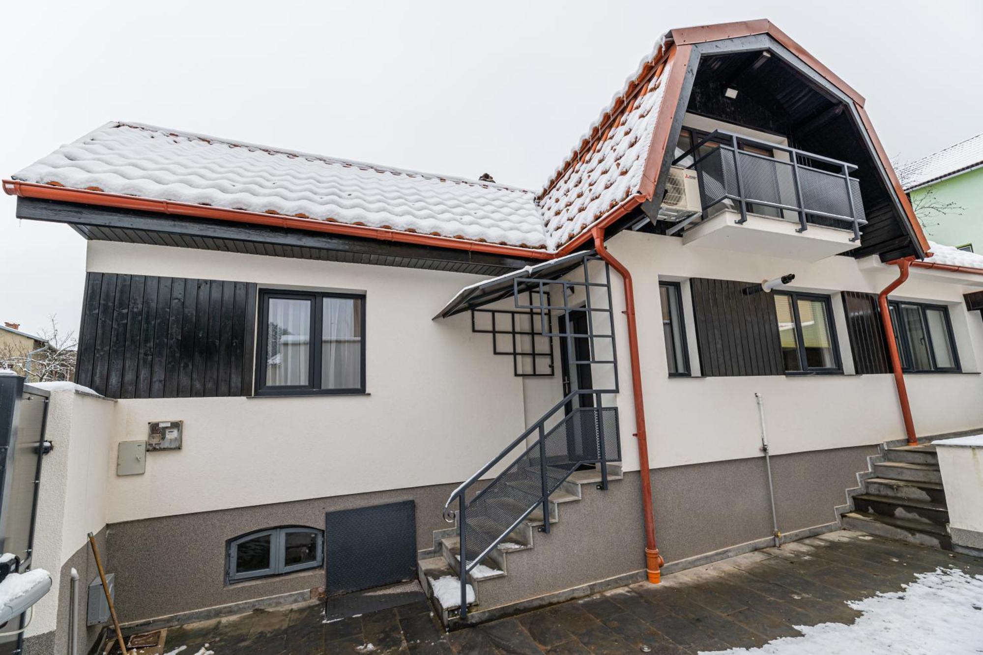 Sun Villas Accommodation Brasov Luaran gambar