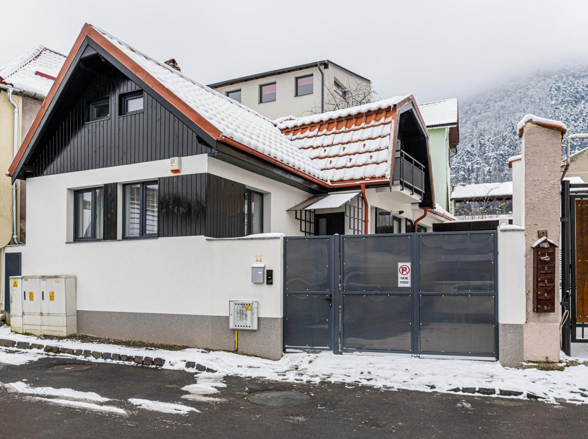 Sun Villas Accommodation Brasov Luaran gambar