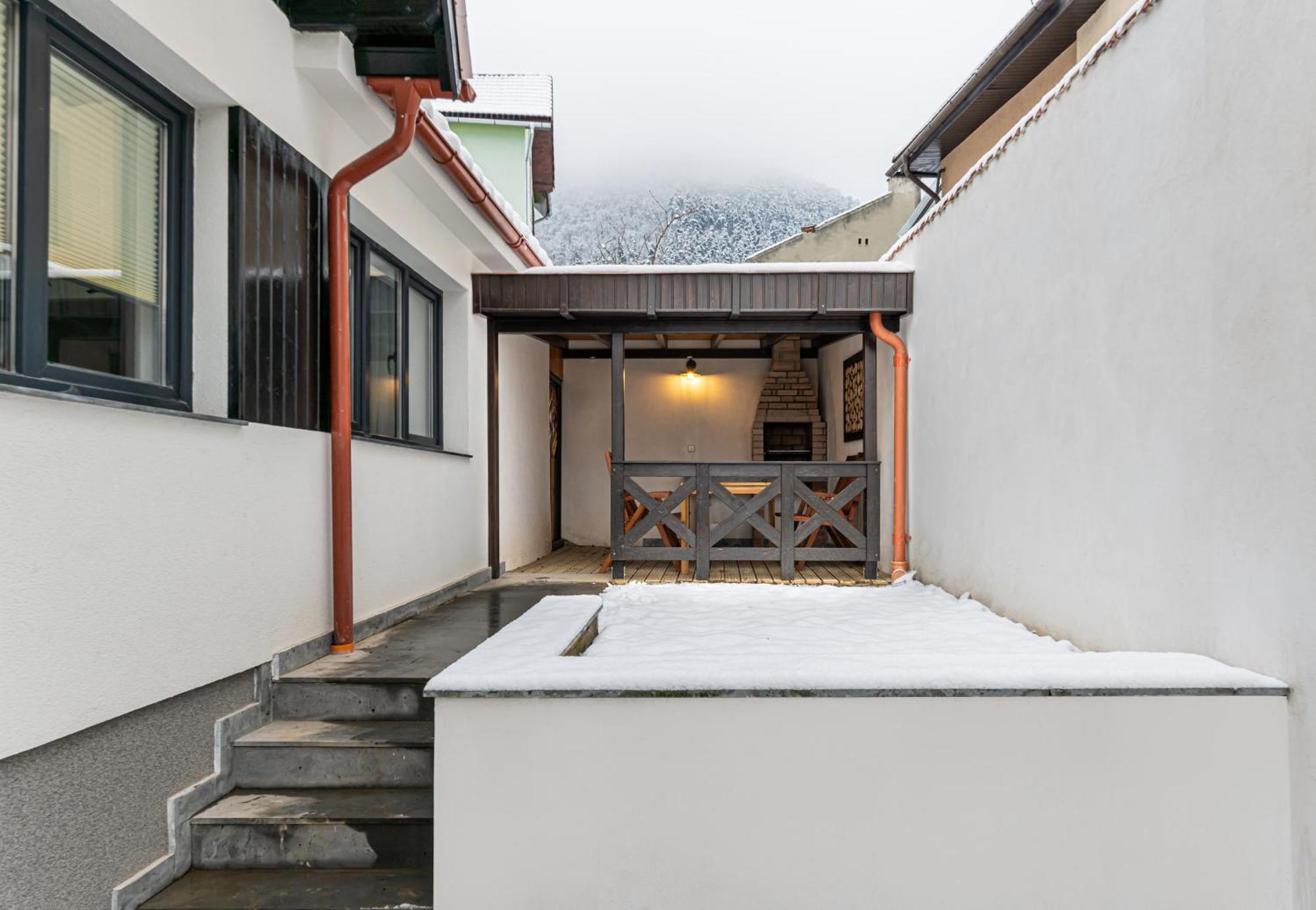 Sun Villas Accommodation Brasov Luaran gambar