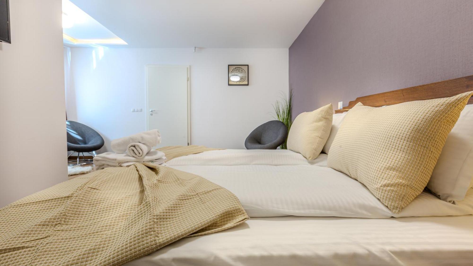 Sun Villas Accommodation Brasov Luaran gambar