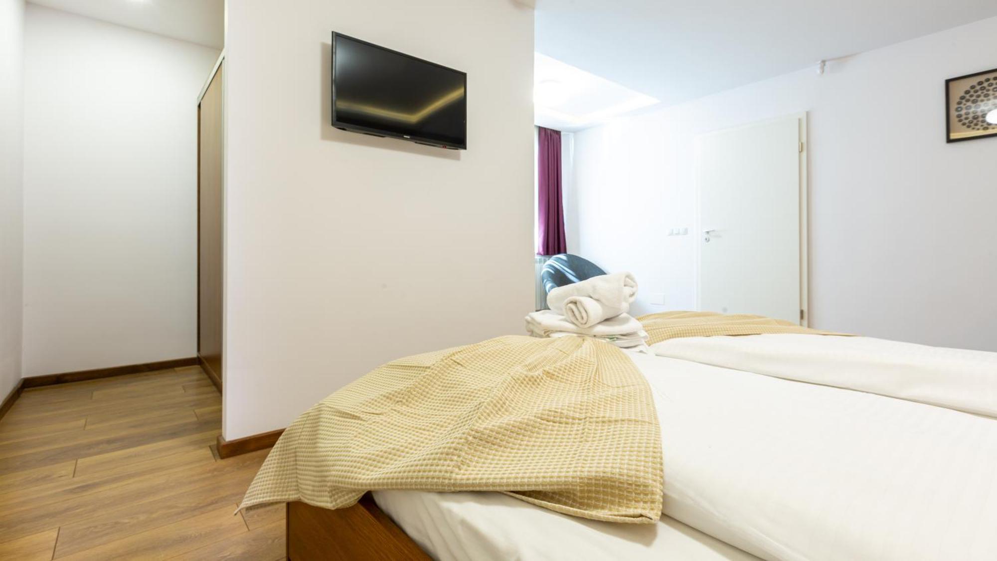 Sun Villas Accommodation Brasov Luaran gambar